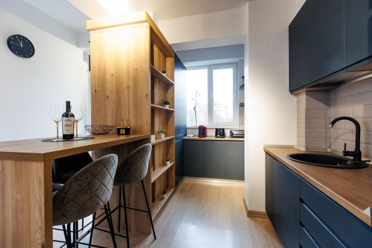 Touchdown Apartment Near Bucharest Airport Otopeni Eksteriør bilde
