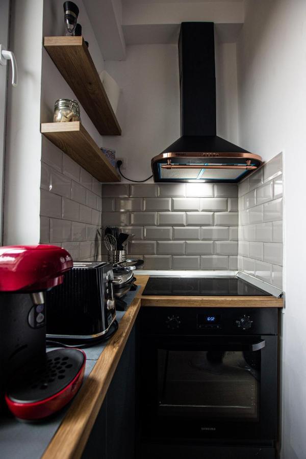 Touchdown Apartment Near Bucharest Airport Otopeni Eksteriør bilde